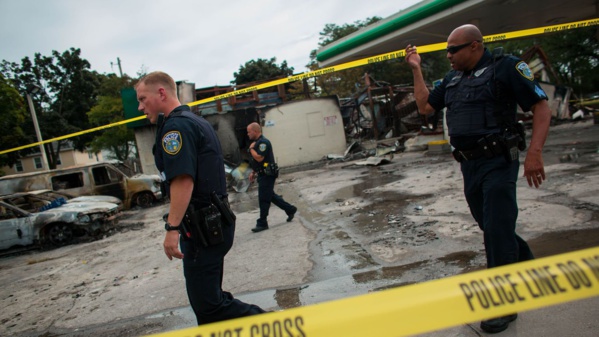 Etats-Unis: 7 policiers blessés après une nouvelle nuit de violences à Milwaukee