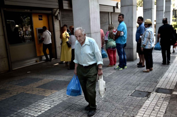 Grèce : les salariés payés avec des coupons