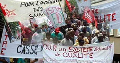 Sit-in : 235 sortants de l’Ufr/Sefs de Saint-Louis dans la rue