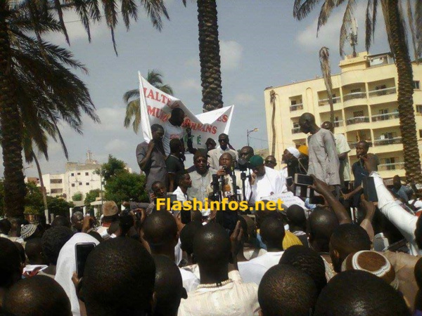 Dakar se mobilise pour dire Halte au massacre des musulmans Birmans (Photos)