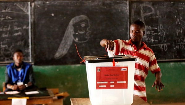 Liberia: les électeurs appelés aux urnes pour choisir leur nouveau président