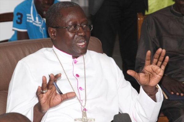 Mgr Benjamin Ndiaye : « Ne parlons pas de la malédiction du pétrole »