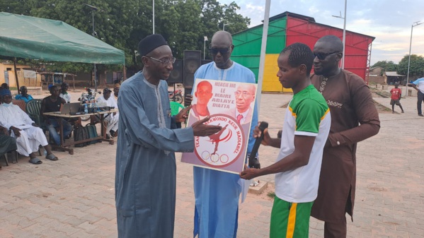 Keur-Madiabel : Le maire Abdoulaye Diatta instaure la "journée de l'excellence" et gâte les lauréats..