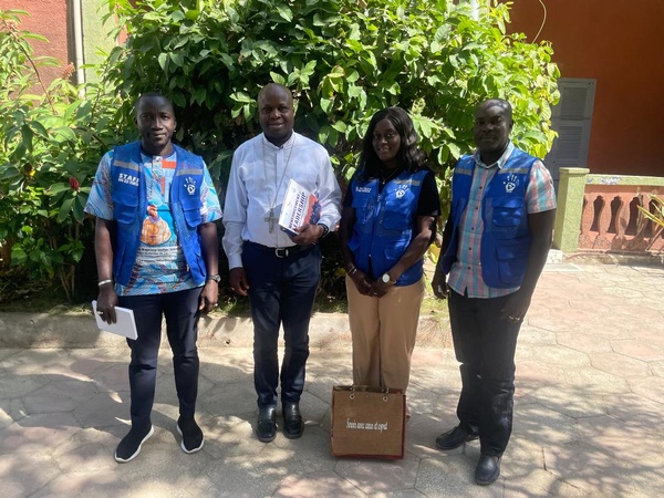 Ziguinchor : DECLIC en visite chez Monseigneur Jean Baptiste Walter Manga : Un échange sur l’avenir de la Casamance