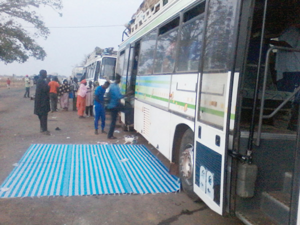 URGENT: La Police bloque à Grand-Yoff tous les Bus "Horaires" en direction de Casamance