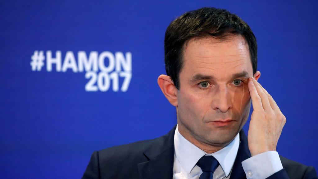 Présidentielle française: Benoît Hamon appelle Mélenchon à le rejoindre, en vain