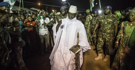 Les forces de sécurité exhument les corps de 3 victimes du régime Jammeh