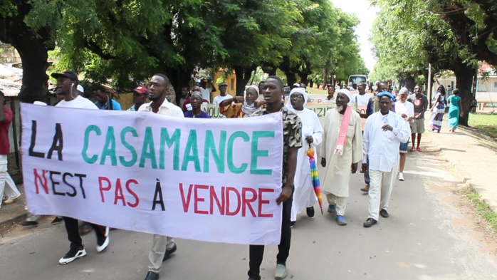 ZIGUINCHOR : Marche contre le projet d’exploitation du Zircon à Niafrang