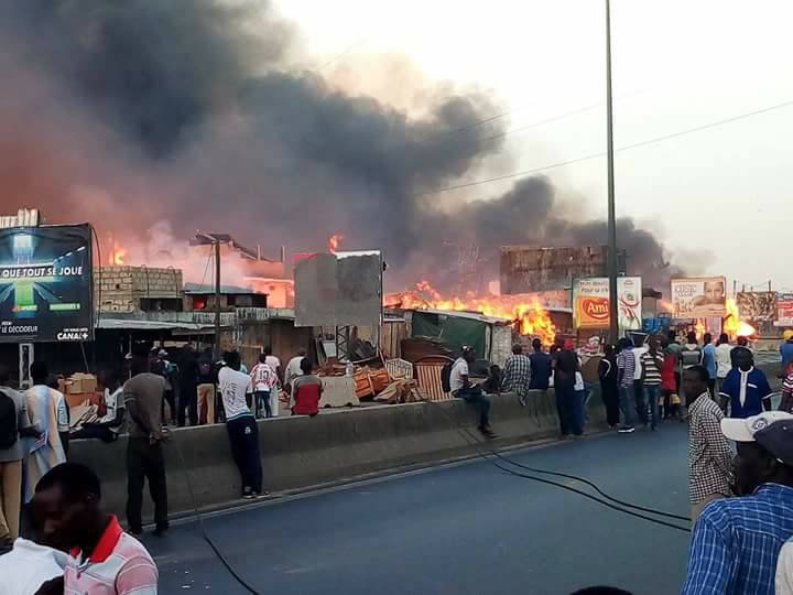 Incendie au Parc Lambaye : Dakar sans électricité