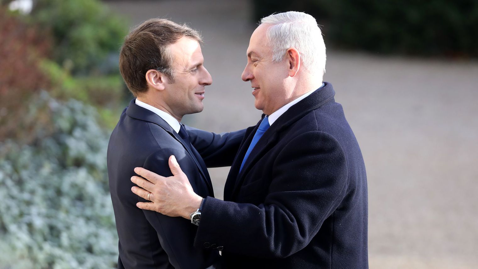 Israël: Macron appelle Netanyahu à "des gestes courageux envers les Palestiniens"