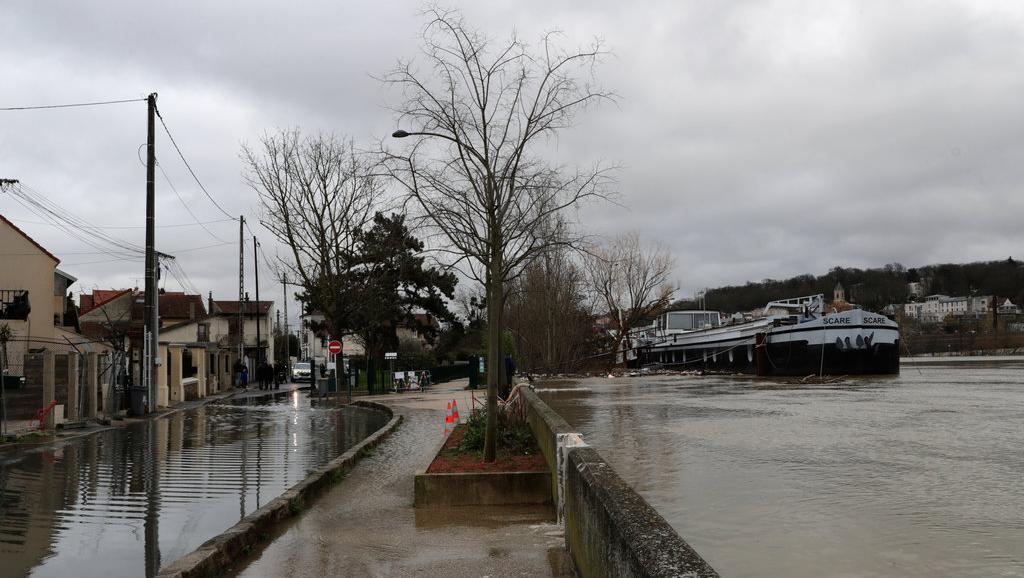 France : Une partie de la banlieue parisienne a les pieds dans l'eau