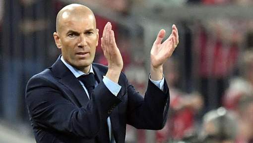 Football : Zinédine Zidane annonce son départ du Real Madrid