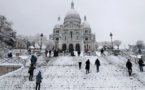 Des Québécois se moquent des Parisiens paralysés par la neige